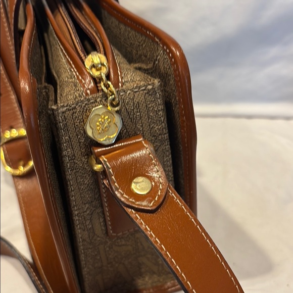 Flavi Vismano Monogram Shoulder Bag – Made in Italy - Picture 6 of 9